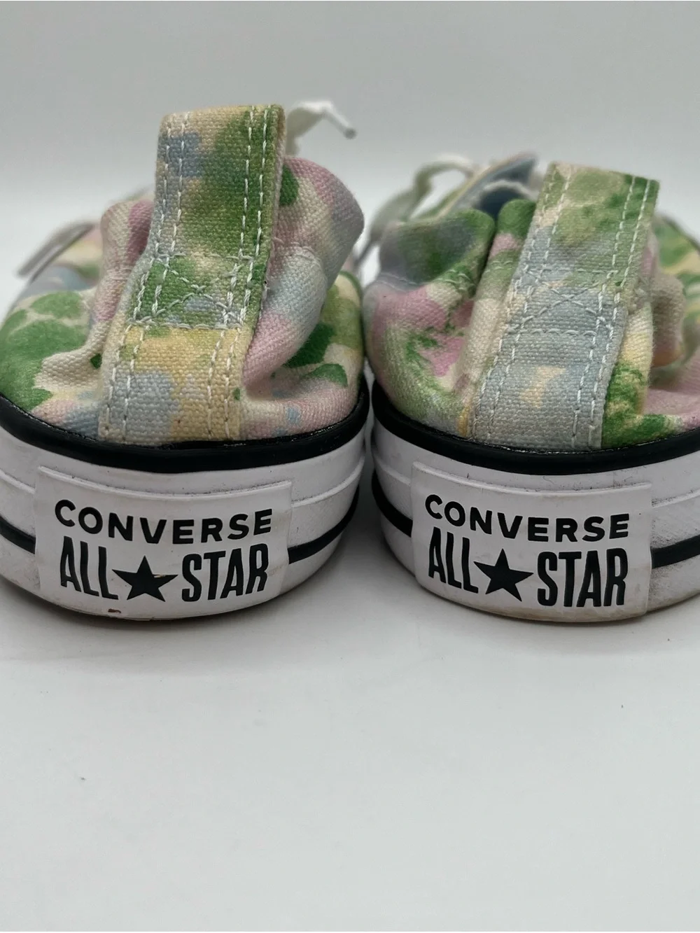 Converse women’s slip on pastel watercolor sneakers - Picture 3 of 8
